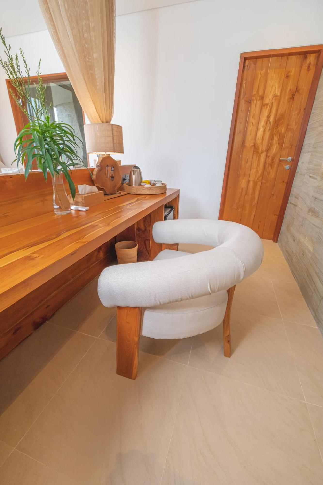 Villa Kaliente Toyapakeh Екстериор снимка