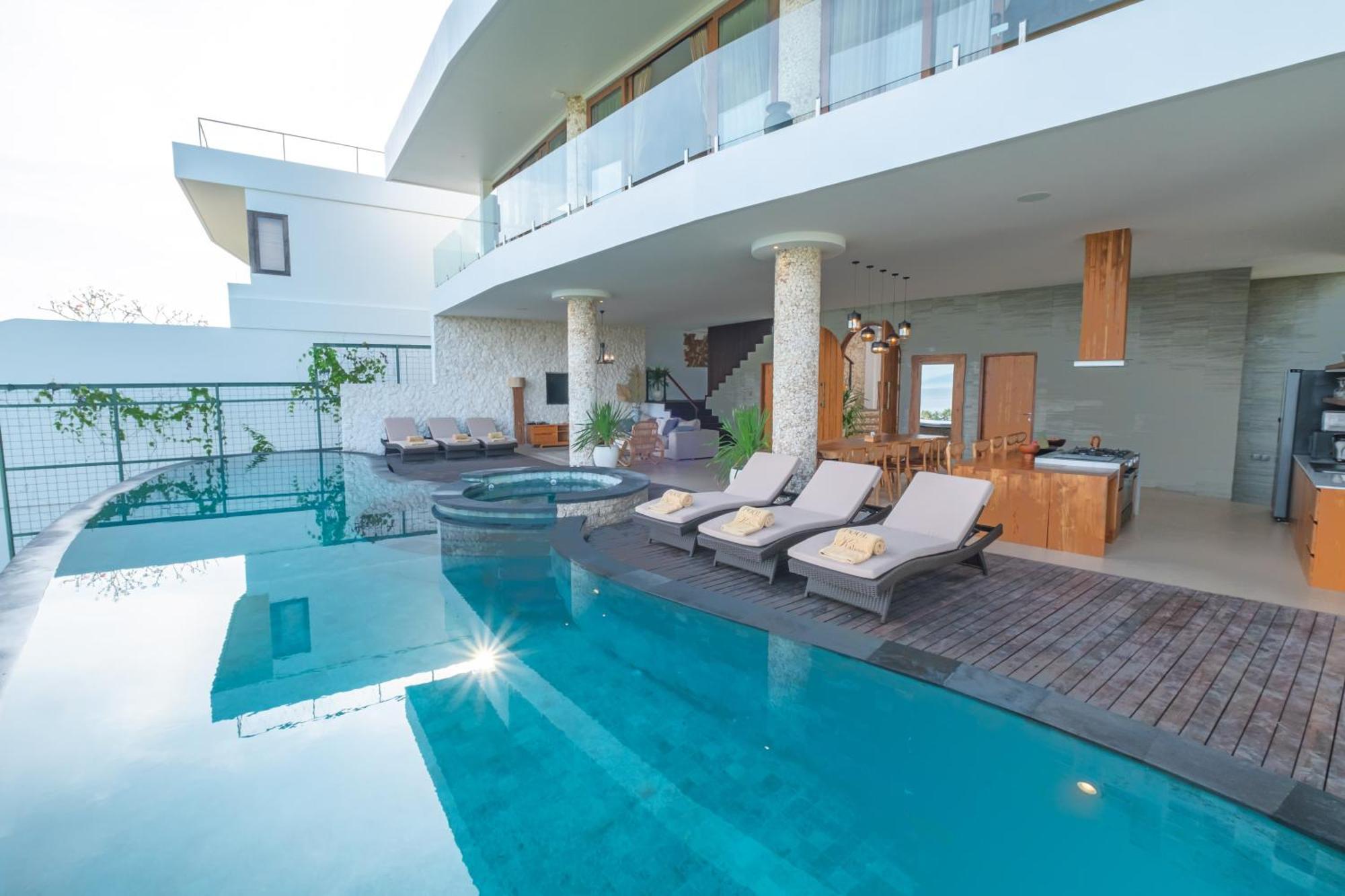 Villa Kaliente Toyapakeh Екстериор снимка